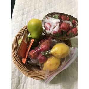 Faux Fruit Plastic Artificial Fake Home Decor Crafts 1 Large‎ 1 Small Basket